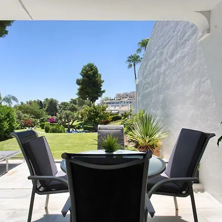 Los Dragos Apartment